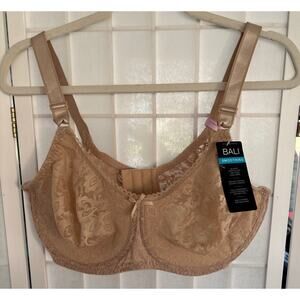Bali Smoothing Alll Over Stretch Lace Underwire Nude Bra Women’s Size 40D NWT